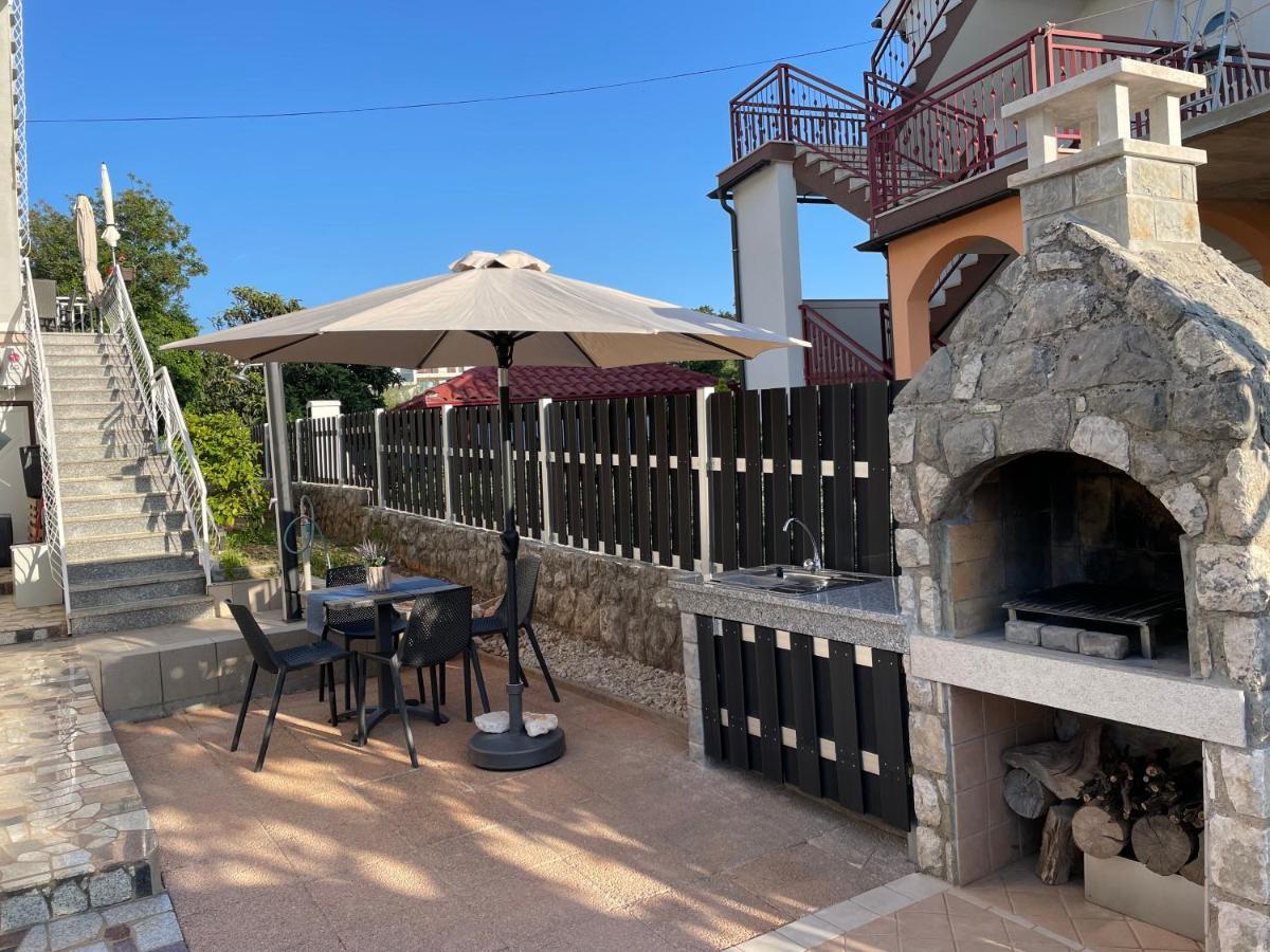 Casa Estancia Apartment Njivice Bagian luar foto