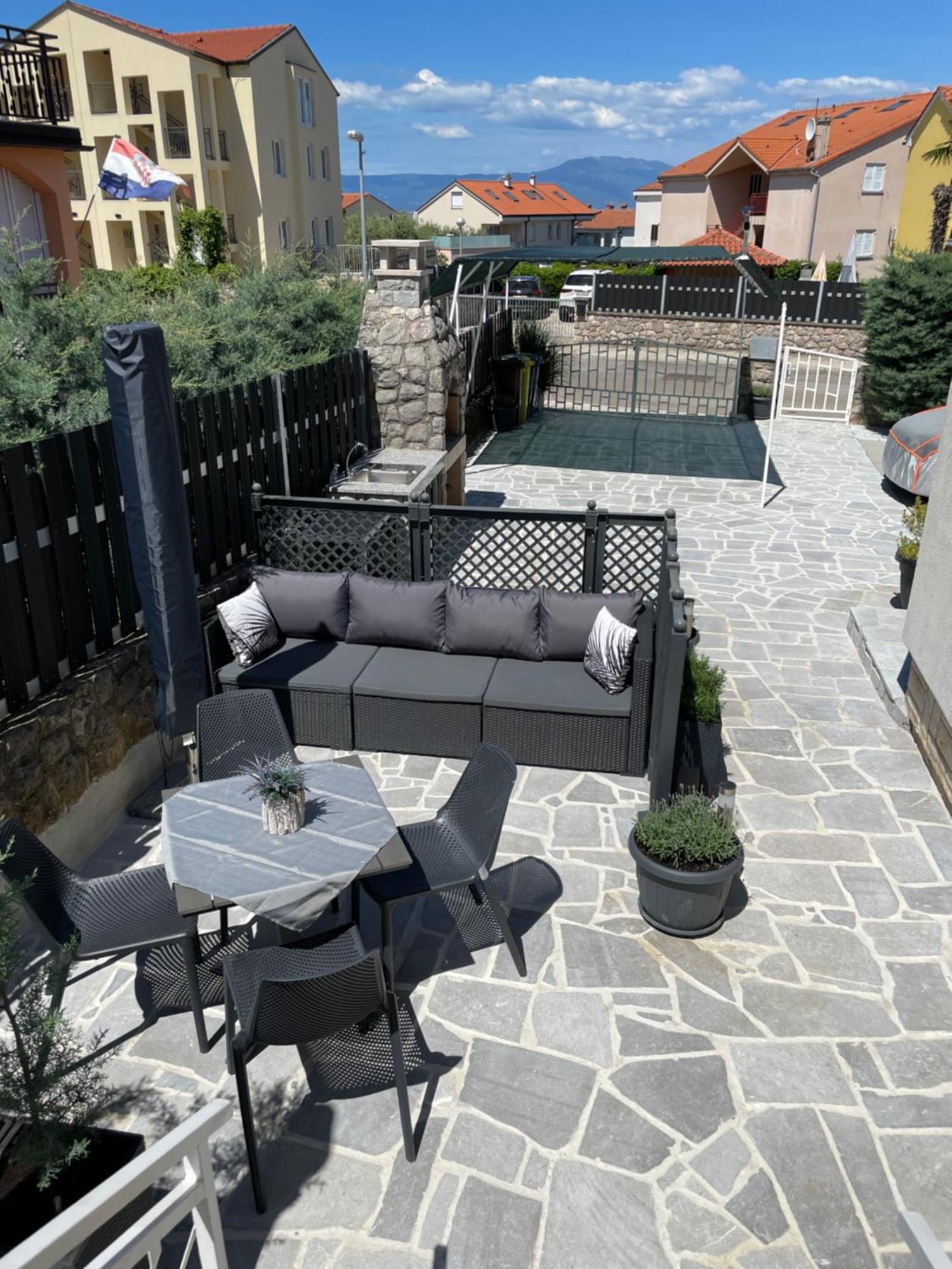 Casa Estancia Apartment Njivice Bagian luar foto